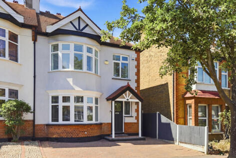Kingswood Chase, Leigh-on-sea, SS9
