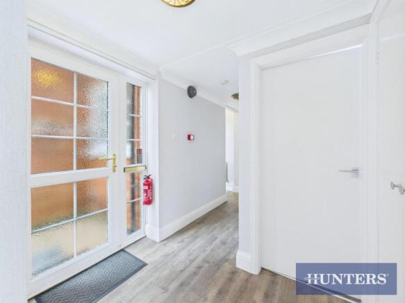 2 bed Apartment for sale Image 8