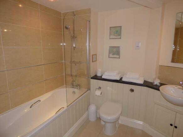 Jack & Jill Bath