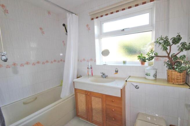 Bathroom.JPG