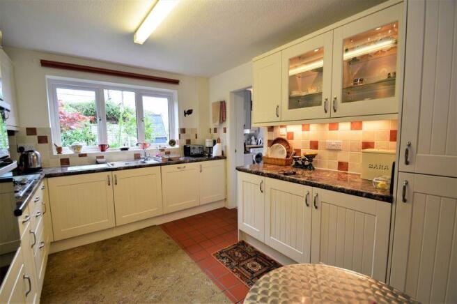 KITCHEN/BREAKF...