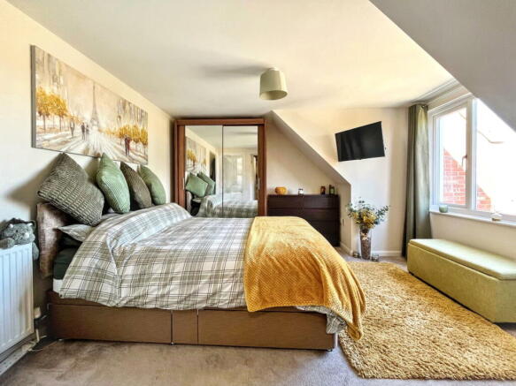 2 bed Apartment for sale Image 6