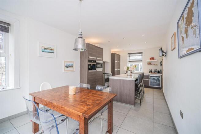 Kitchen/Dining