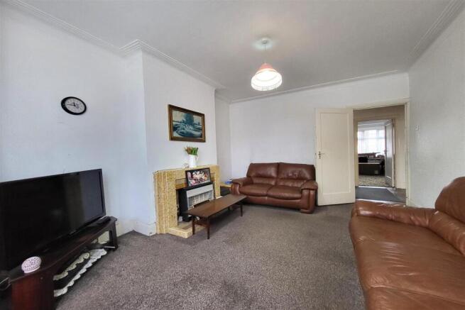 REAR RECEPTION (pic 2)