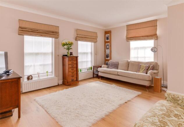 Sitting/Dining Room