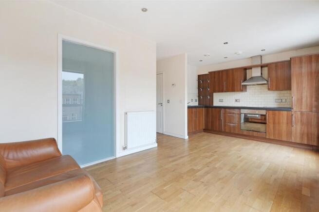 1 bed Apartment for sale Image 5