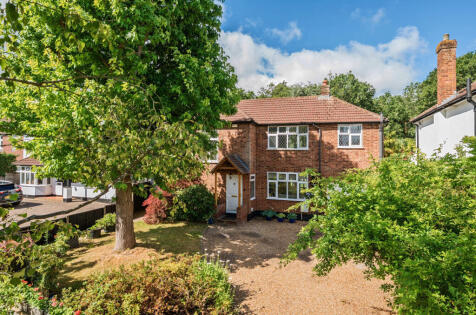 Paddock Way, Woking, Surrey, GU21