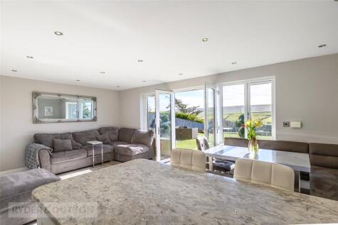 Beeston Hurst, Ripponden, West Yorkshire, HX6