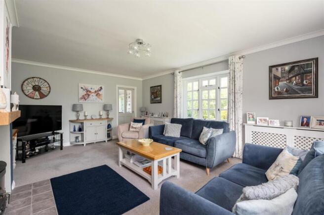 4 bed House for sale Image 7