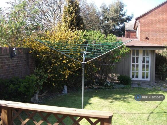 Garden Lodge (Insulated)
