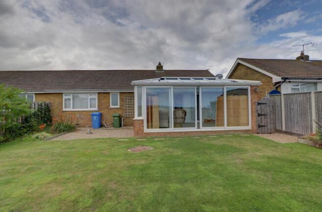 2 bed Semi-Detached Bungalow for sale Image 11