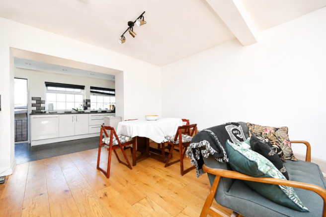 2 bed Terraced for sale Image 6