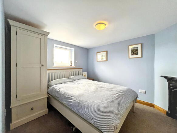 3 bed Terraced for sale Image 10