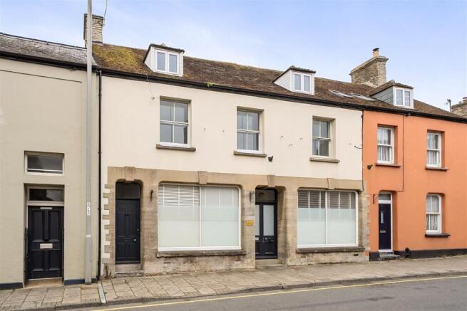 Three bedroom maisonette