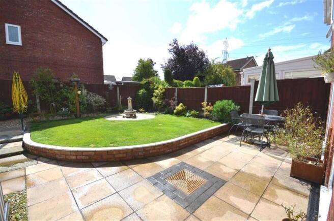 Landscaped Rear Gard