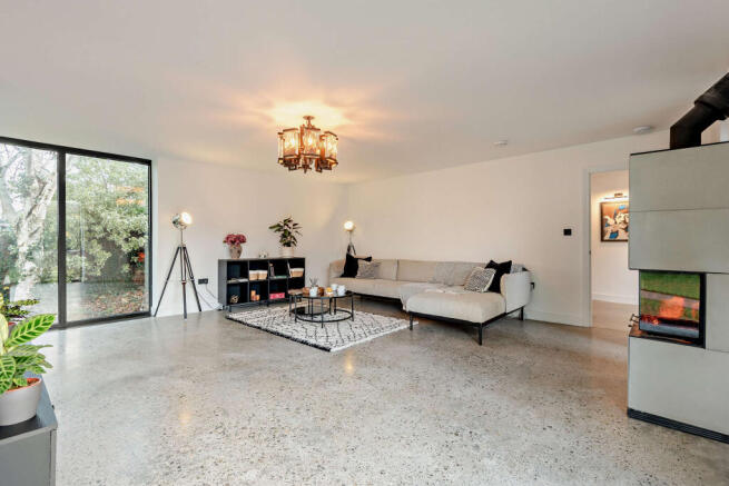 8672880-interior02-800