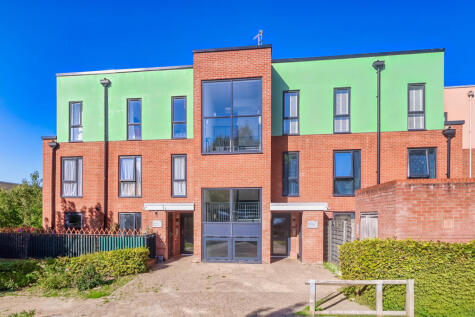 Wenlock Close, High Wycombe, Buckinghamshire, HP13