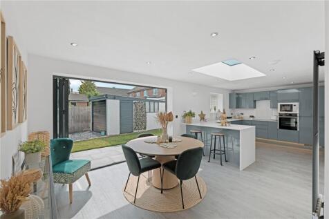 Offa Drive, Kenilworth, CV8