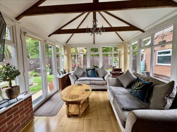 GARDEN ROOM