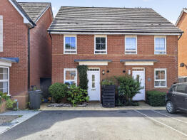 77, Greystone Walk, Cullompton EX15 1GZ