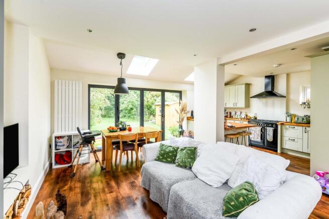 Open Plan Entertaini