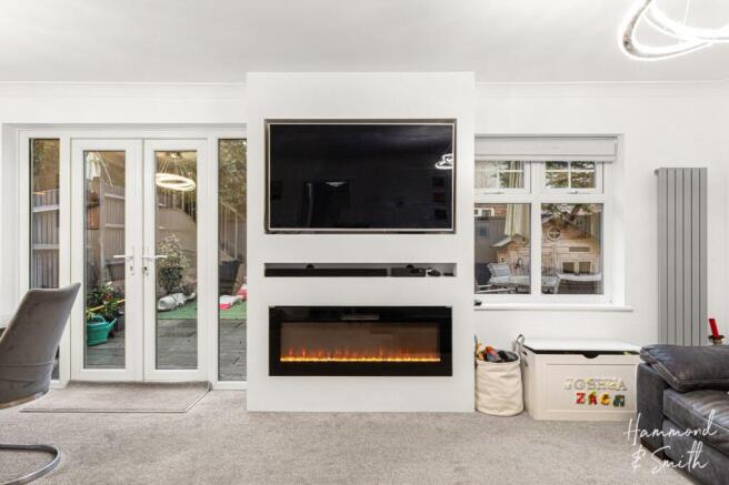 Lounge / Dining Room
