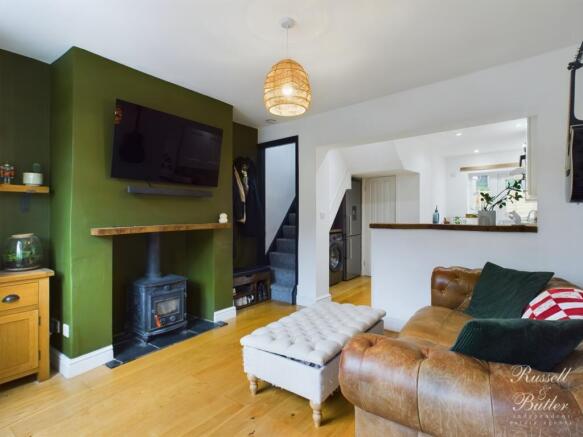 CAM02127G0-PR0166-STILL005