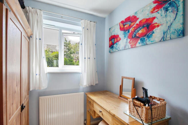3 bed Semi-Detached for sale Image 9