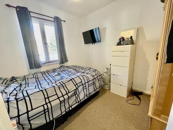 Dining Room/Bedro...