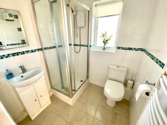 Shower Room.jpg