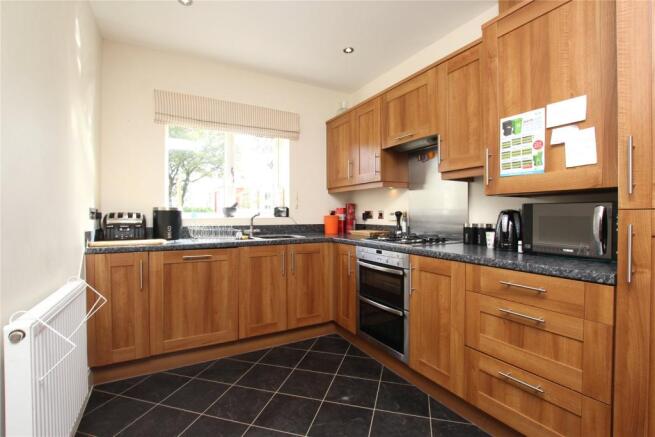 03 Kitchen