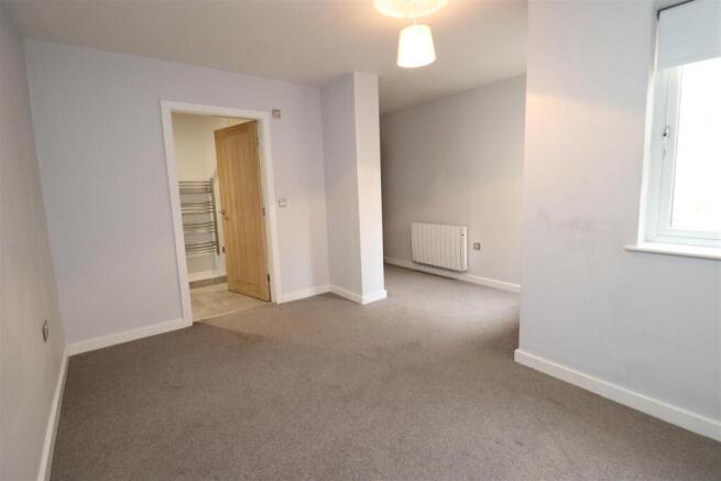 2 bed Apartment for sale Image 5