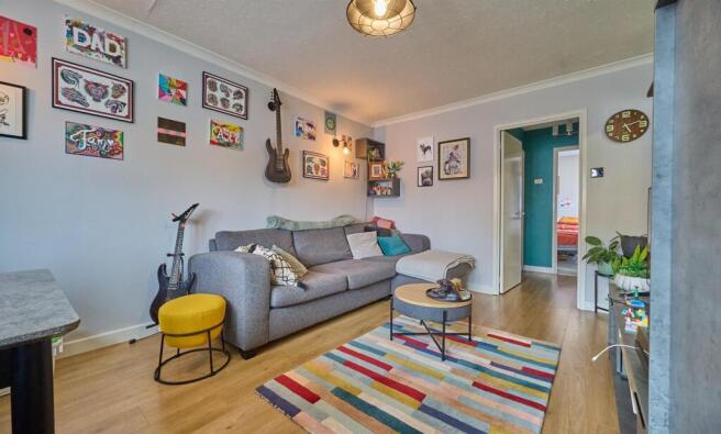 Lounge/Dining Room to front