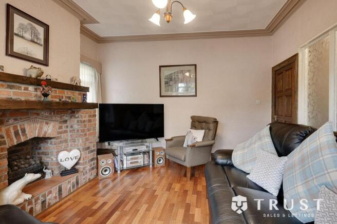 4 bed Semi-Detached for sale Image 4