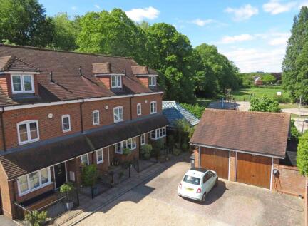 East Arms Place, Hurley, SL6