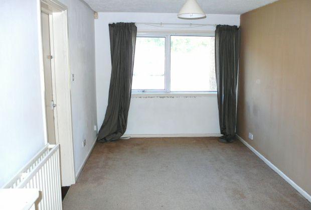BEDROOM 5/SITTING RO
