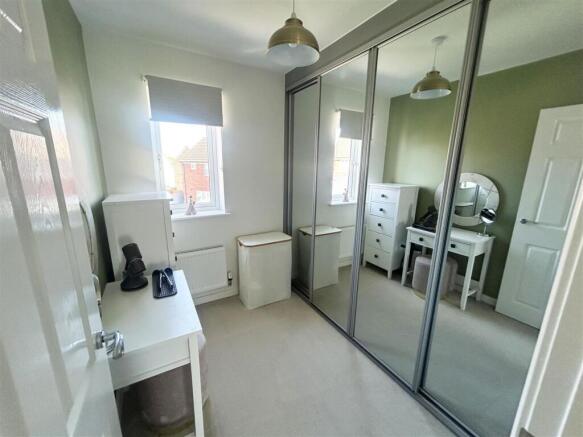 DRESSING ROOM