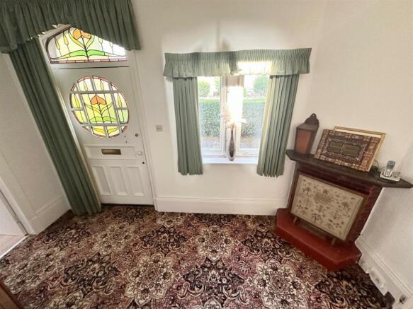 7 bed Semi-Detached for sale Image 8