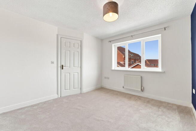 3 bed Semi-Detached for sale Image 12
