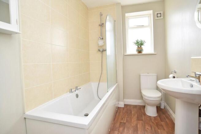 1 bed Flat for sale Image 5