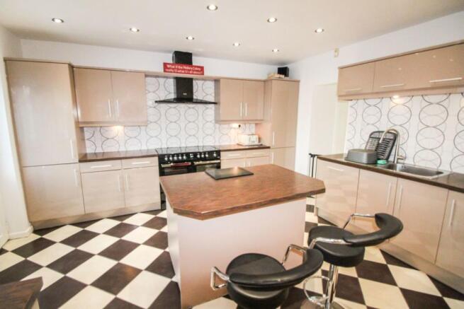 Kitchen/Breakfast