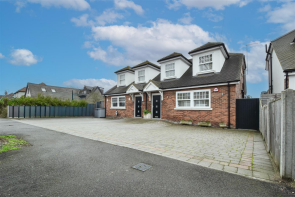 16, Homeway, Romford RM3 0HD