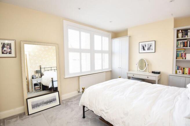 4 bed Terraced for sale Image 8