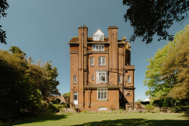 Croft-StLeonards-HelenaCourt-Exterior-15