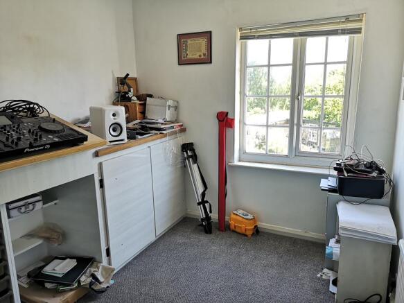 Photo 9