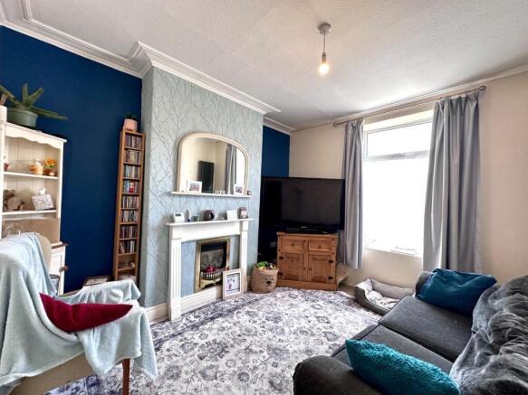 3 bed End of Terrace for sale Image 3
