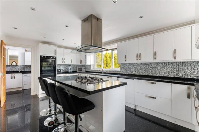 Kitchen/Breakfast Rm