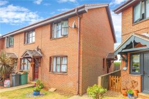 8, Sunnyside Gardens, Talbot Road, Sandown PO36 8NL