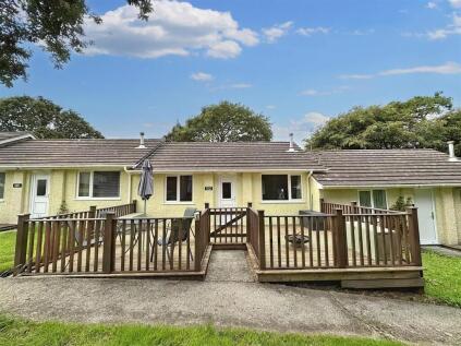 Fantastic bolt hole, Cury Cross Lanes