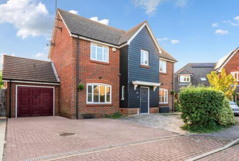 Riggall Court, Cuxton, Rochester, Kent. ME2